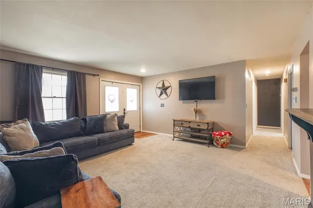 $270,000 | 5000 Cavalier Court, Godfrey, IL 62035