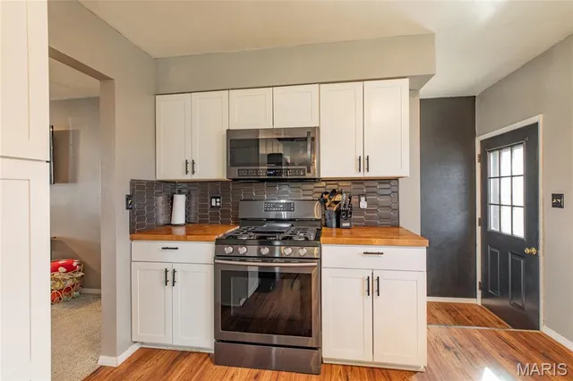 $270,000 | 5000 Cavalier Court, Godfrey, IL 62035