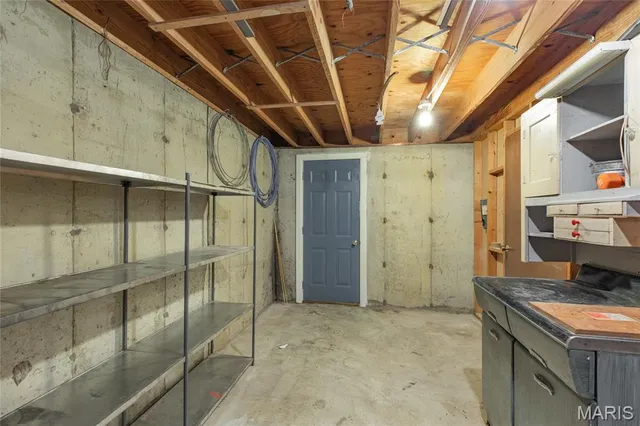 $270,000 | 5000 Cavalier Court, Godfrey, IL 62035