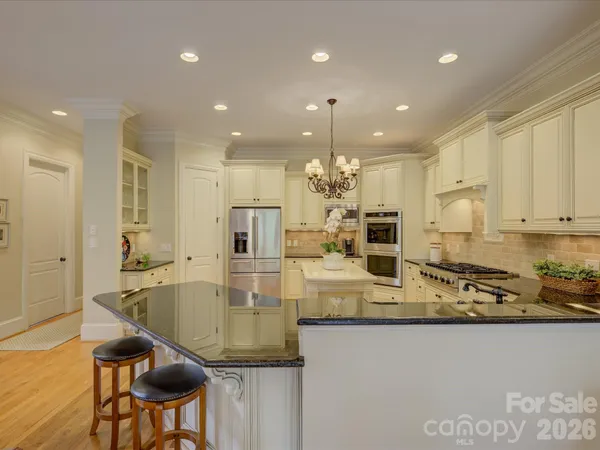 $1,295,000 | 5060 Carmel Road, Charlotte, NC 28226