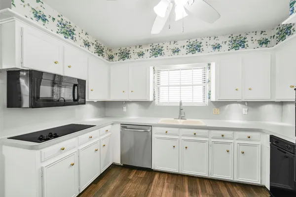 $339,000 | 1423 Ash Meadow Drive, Houston, TX 77090
