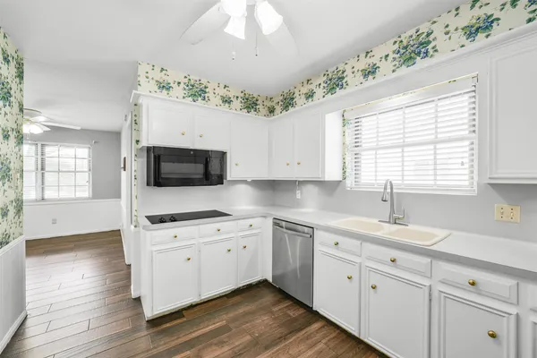 $339,000 | 1423 Ash Meadow Drive, Houston, TX 77090