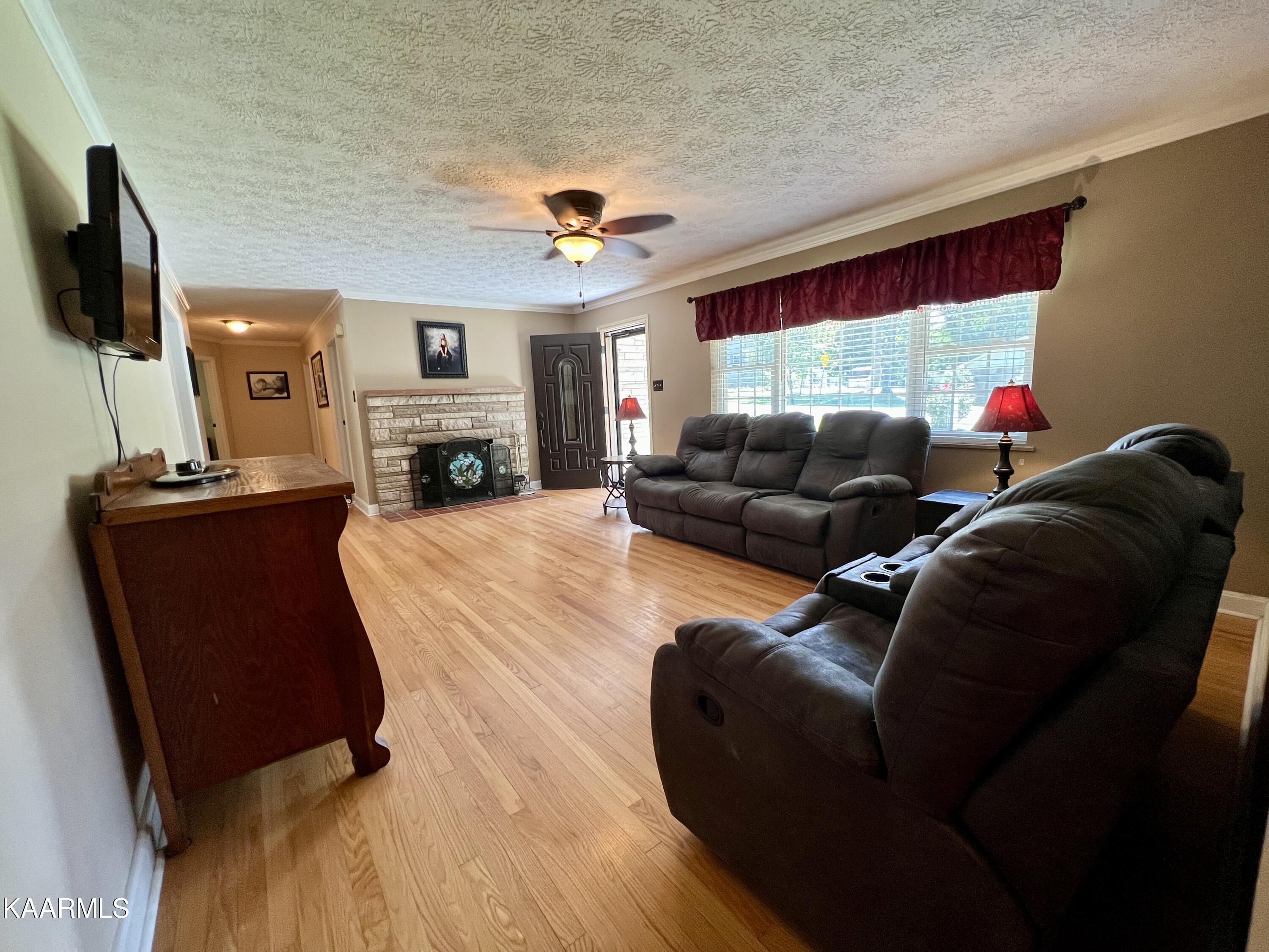 800 Greenbriar Road Talbott, TN 37877 - Photo 5 of 29 FCF692AD-A273-42F7-8BFD-3FFABFC40869_1_2
