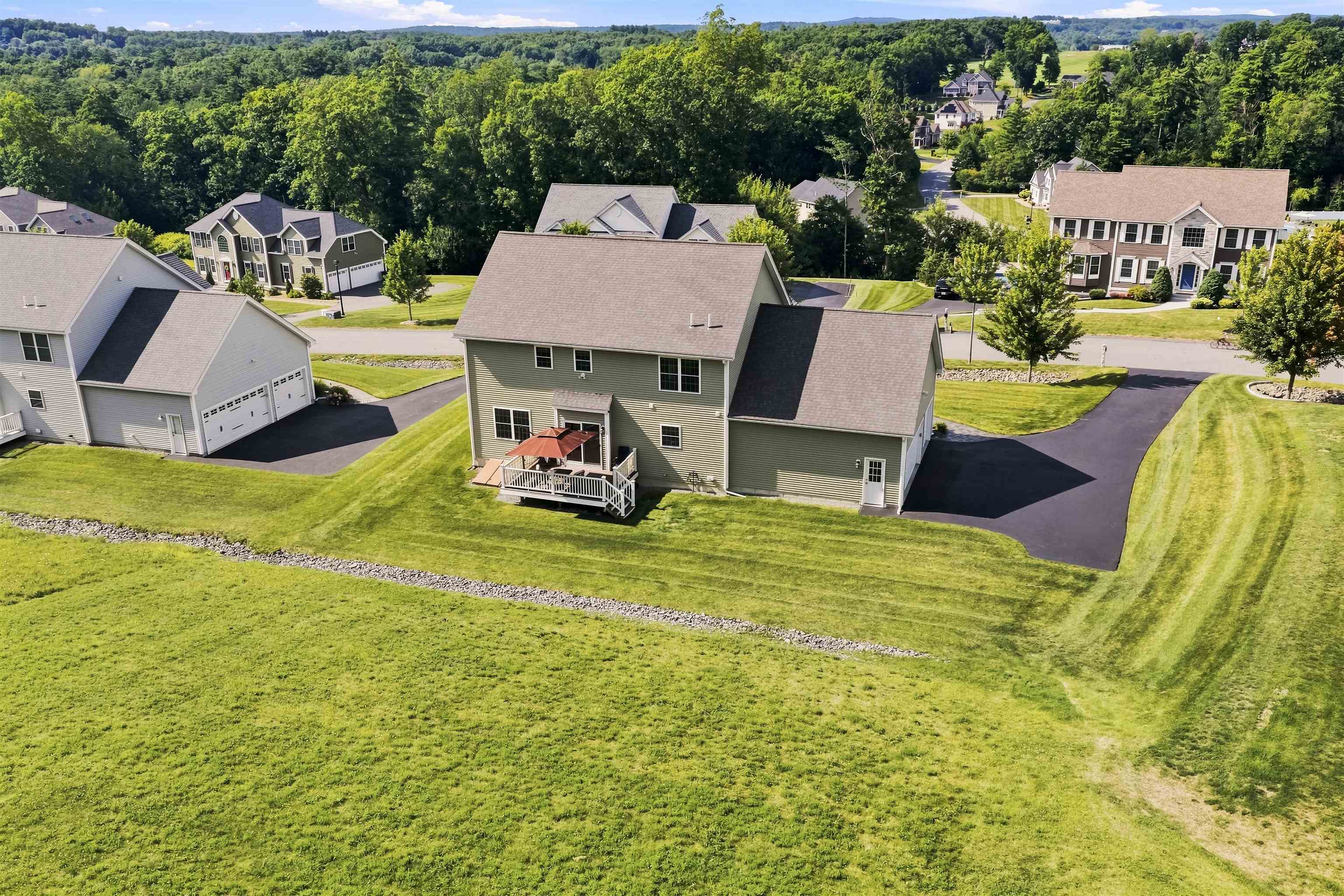 19 Beechwood Road Salem, NH 03079 - Photo 7 of 60 Gallery Image 7
