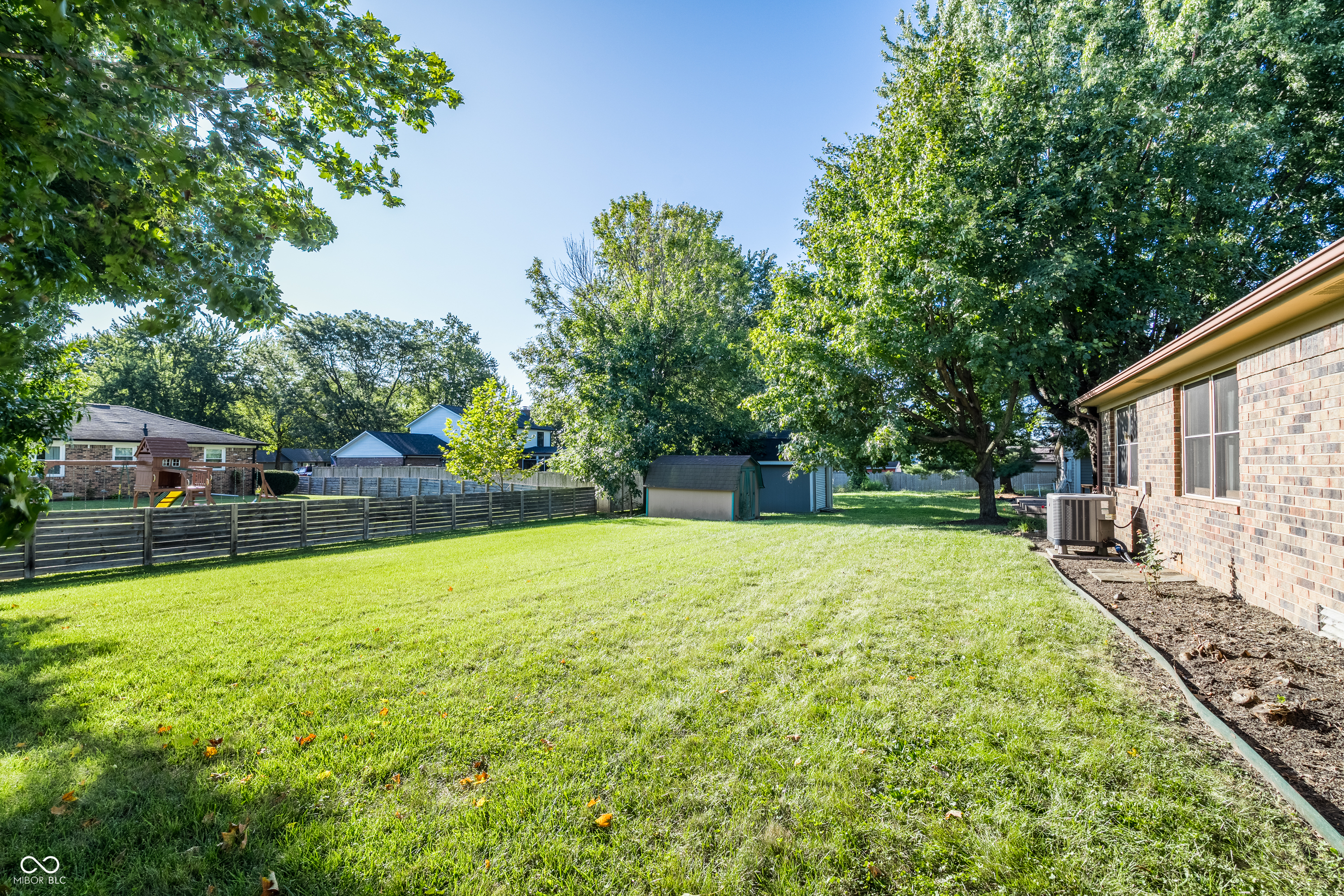 9669 Sycamore Road Carmel, IN 46032 - Photo 23 of 27 Gallery Image 23