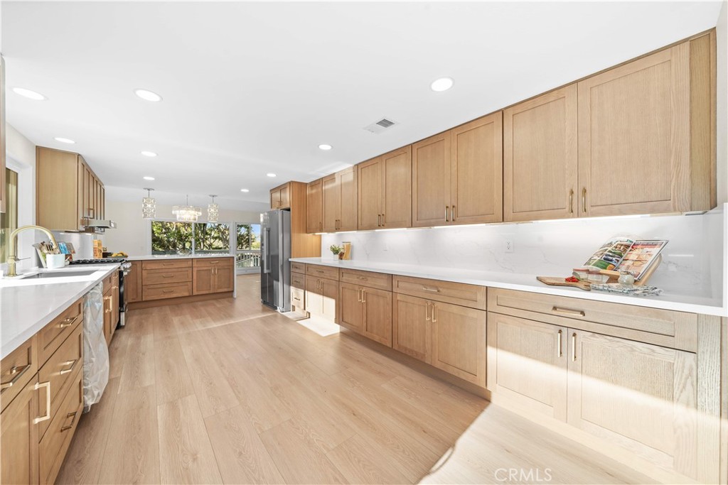 16 Rustling Wind, Unit 8 Irvine, CA 92612 - Photo 17 of 47