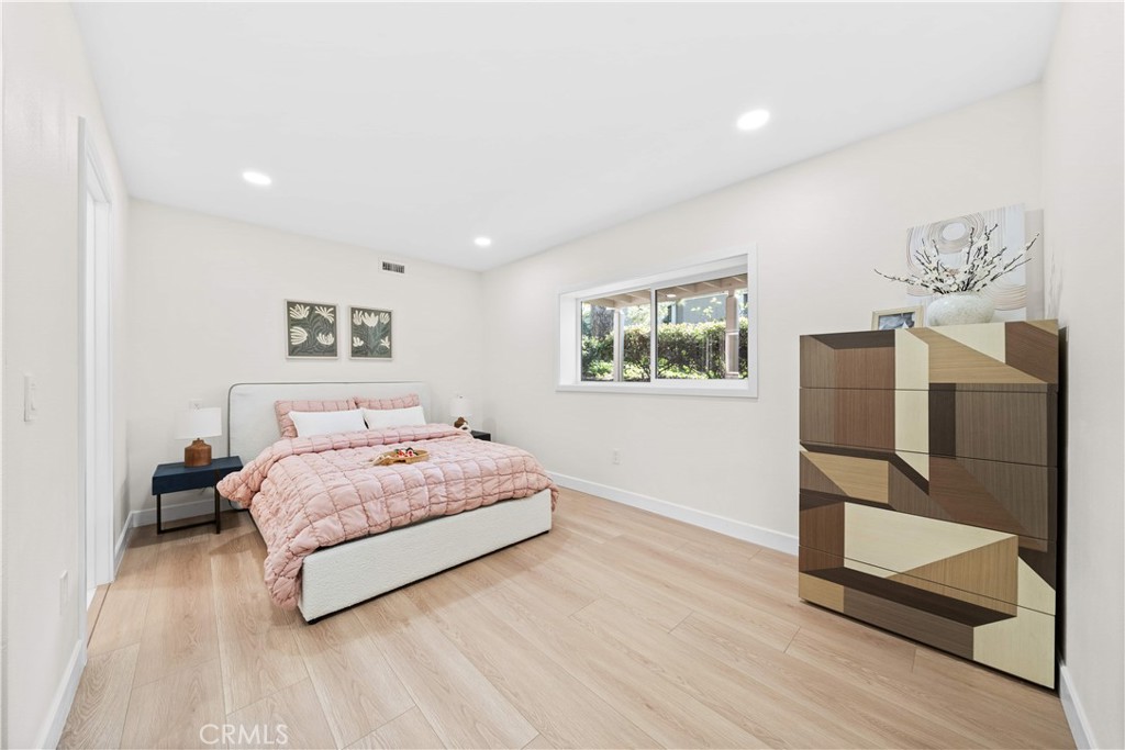 16 Rustling Wind, Unit 8 Irvine, CA 92612 - Photo 5 of 47