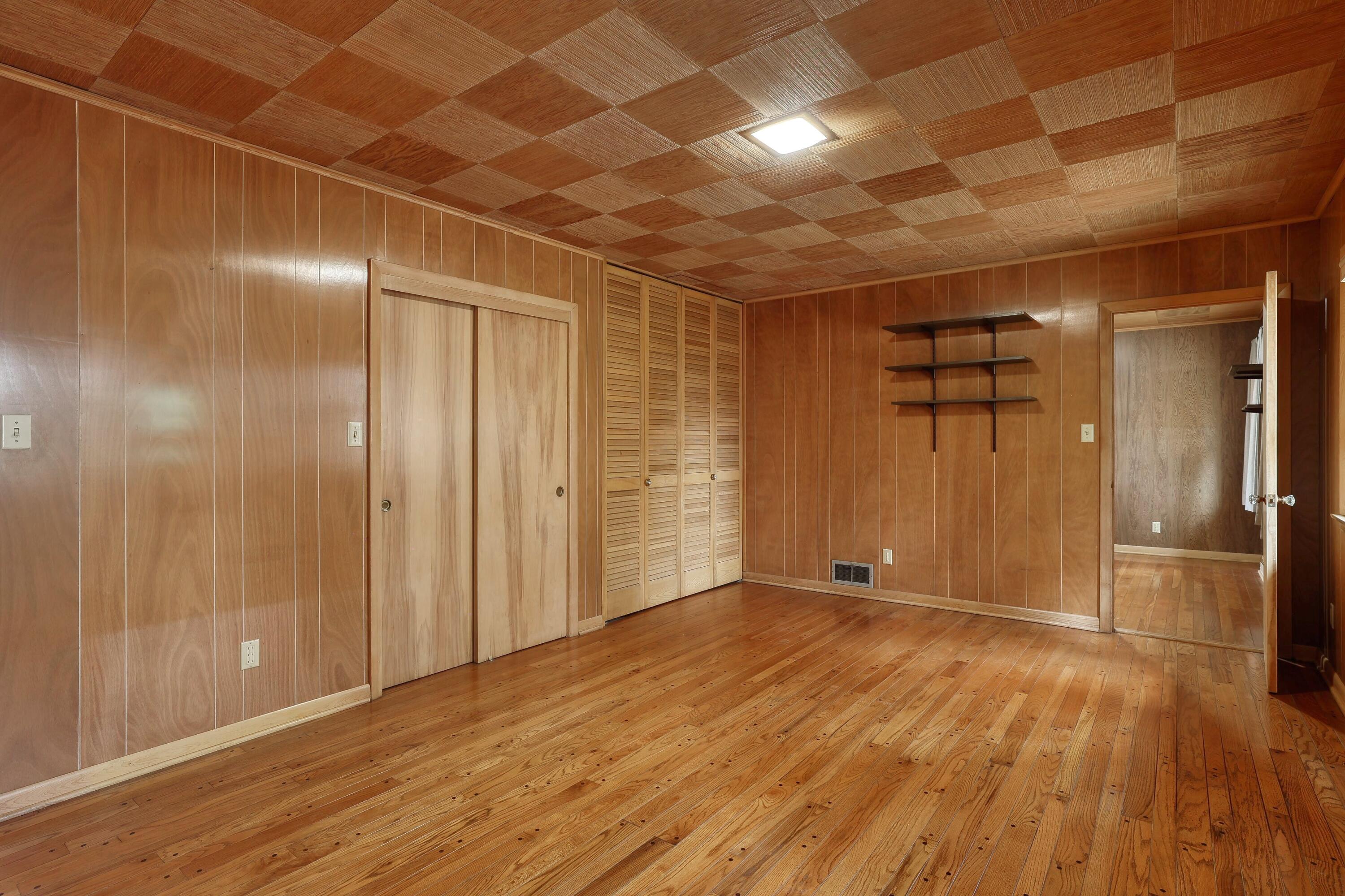 3513 Ridge Drive, Unit 3507 Delafield, WI 53029 - Photo 12 of 29 Primary Bedroom