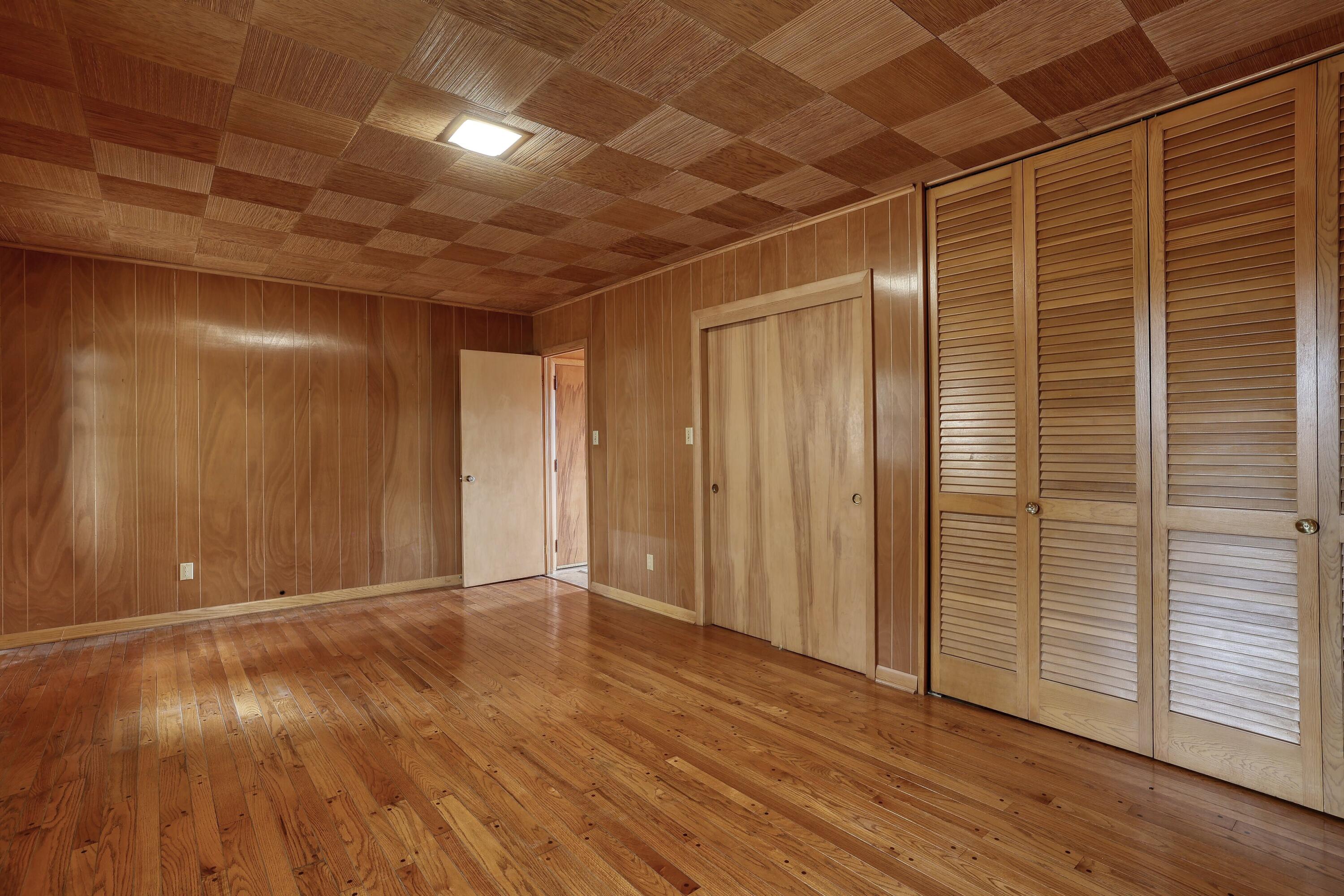 3513 Ridge Drive, Unit 3507 Delafield, WI 53029 - Photo 13 of 29 Primary Bedroom