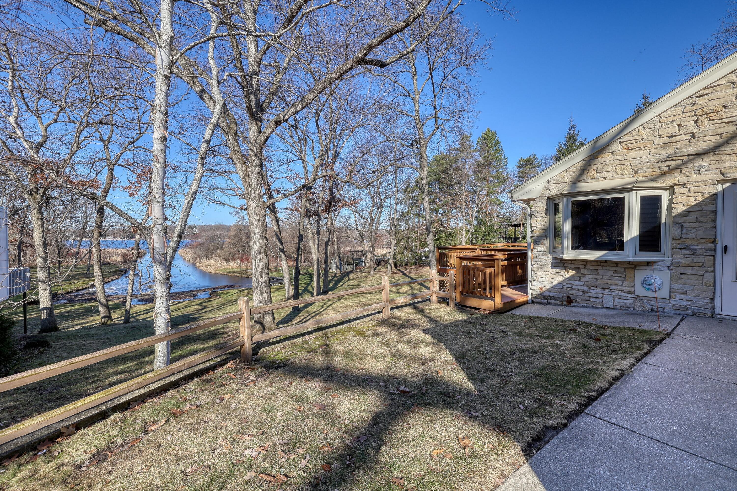 3513 Ridge Drive, Unit 3507 Delafield, WI 53029 - Photo 22 of 29 Yard