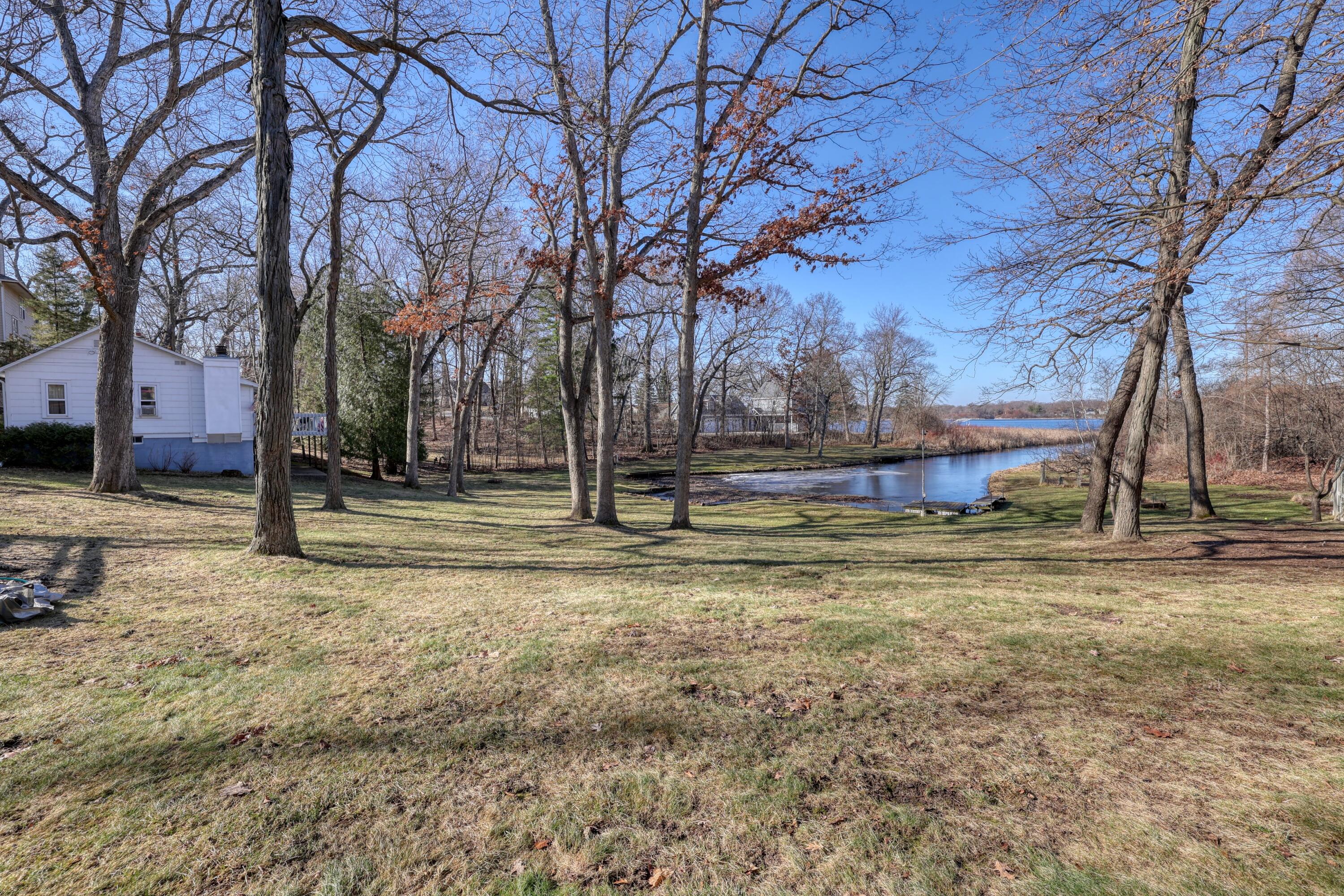 3513 Ridge Drive, Unit 3507 Delafield, WI 53029 - Photo 23 of 29 Yard