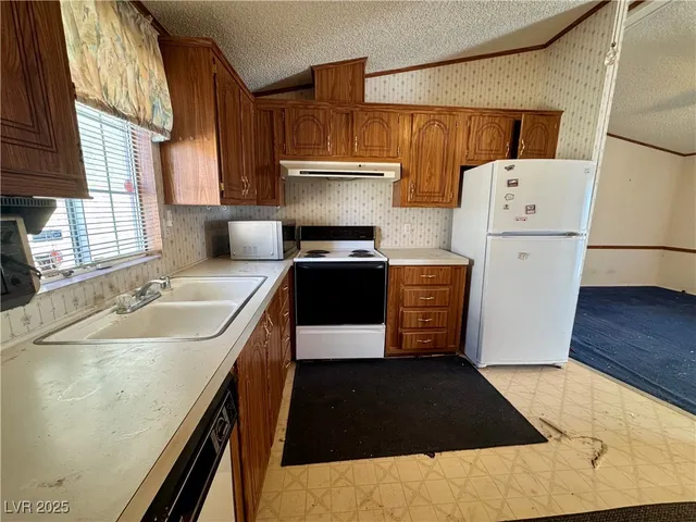 $80,000 | 240 Main Street, Searchlight, NV 89046
