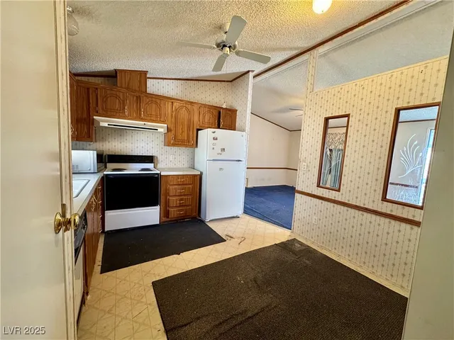 $80,000 | 240 Main Street, Searchlight, NV 89046