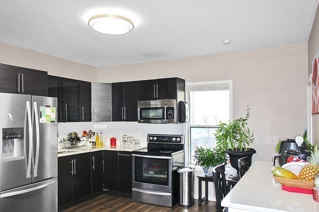 16 Wiggin Street Lowell, MA 01854 - Photo 5 of 20