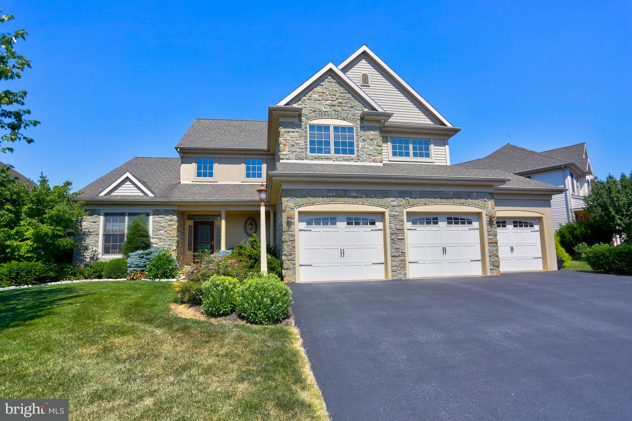 1001 Suffolk Drive Lititz, PA 17543 - Photo 1 of 37 Front Exterior