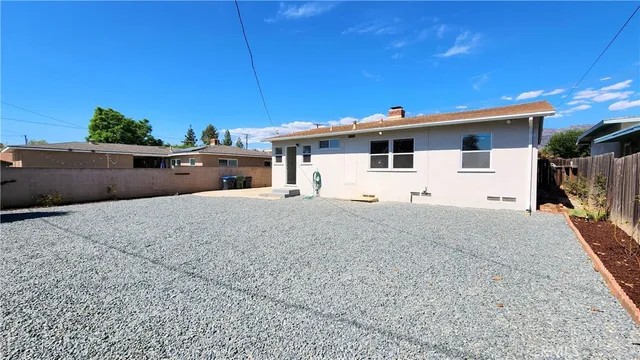 $3,395 | 150 East Gladstone Street, San Dimas, CA 91773