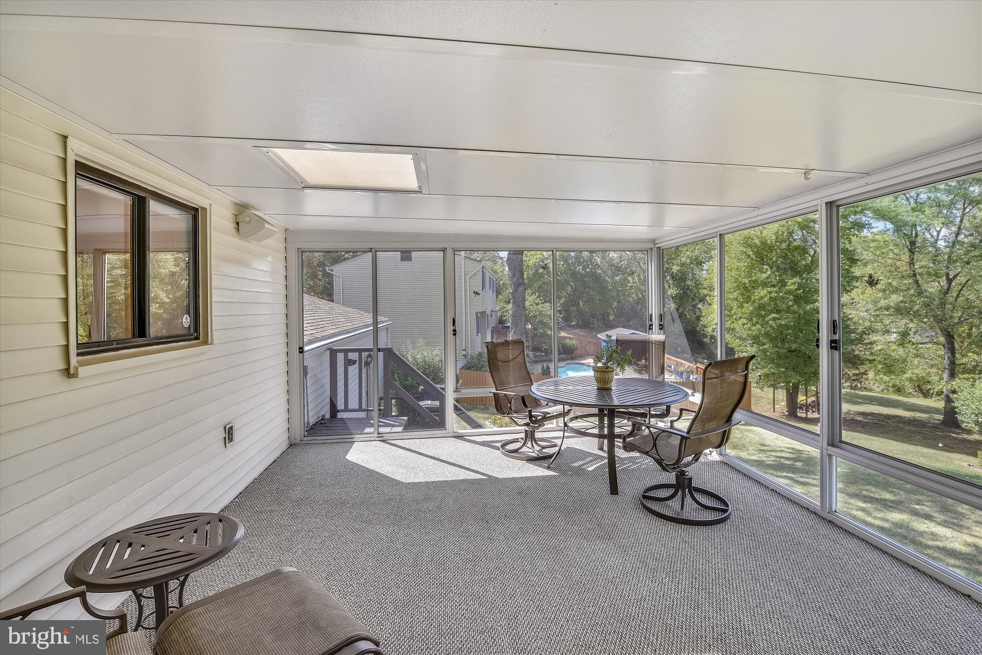 113 Magnolia Road Sterling, VA 20164 - Photo 14 of 25 Gallery Image 14