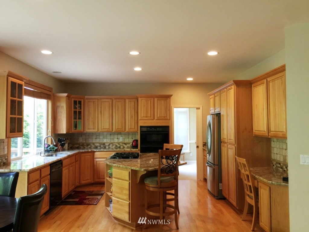 2627 201st Place Southeast Bothell, WA 98021 - Photo 3 of 24