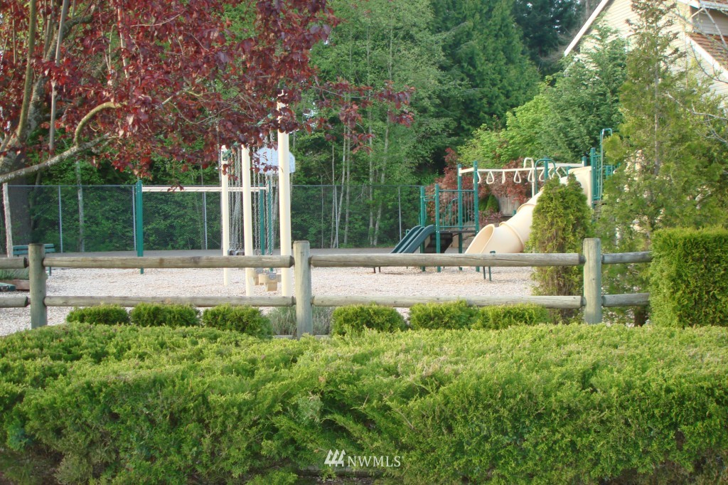 2627 201st Place Southeast Bothell, WA 98021 - Photo 22 of 24