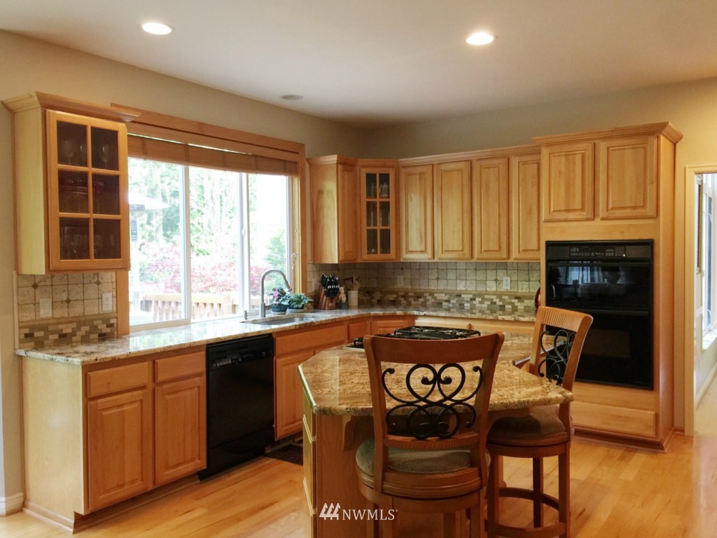 2627 201st Place Southeast Bothell, WA 98021 - Photo 9 of 24