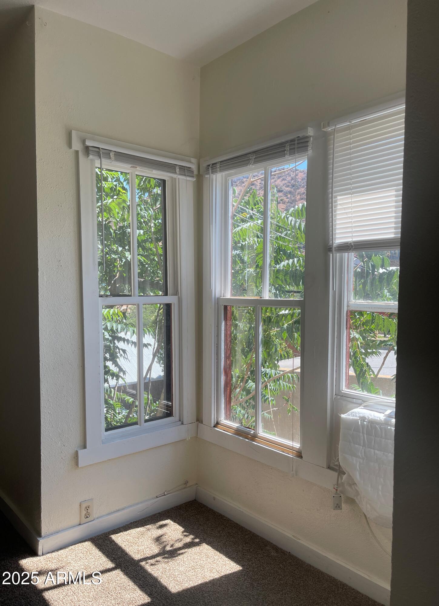 Small living room nook from fontdoor