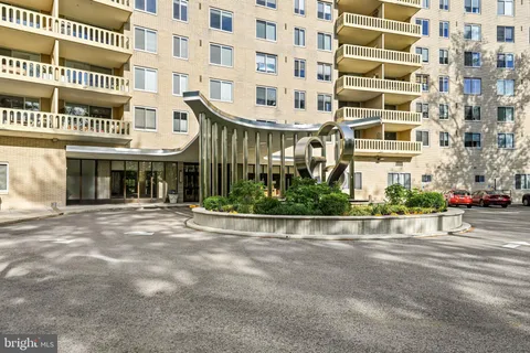 $139,000 | 191 Presidential Boulevard, Unit 826, Bala Cynwyd, PA 19004