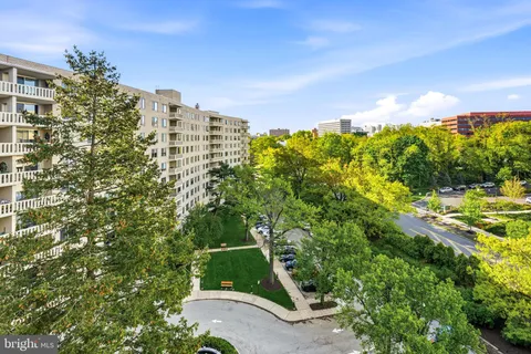 $139,000 | 191 Presidential Boulevard, Unit 826, Bala Cynwyd, PA 19004