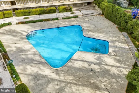 $139,000 | 191 Presidential Boulevard, Unit 826, Bala Cynwyd, PA 19004