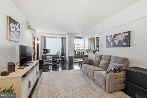 $139,000 | 191 Presidential Boulevard, Unit 826, Bala Cynwyd, PA 19004