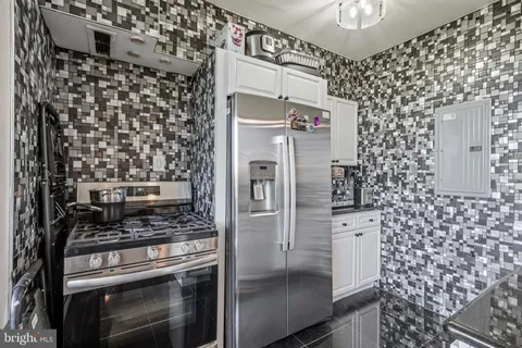 $139,000 | 191 Presidential Boulevard, Unit 826, Bala Cynwyd, PA 19004