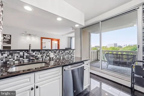 $139,000 | 191 Presidential Boulevard, Unit 826, Bala Cynwyd, PA 19004