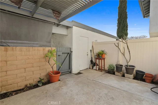 a view of parking area