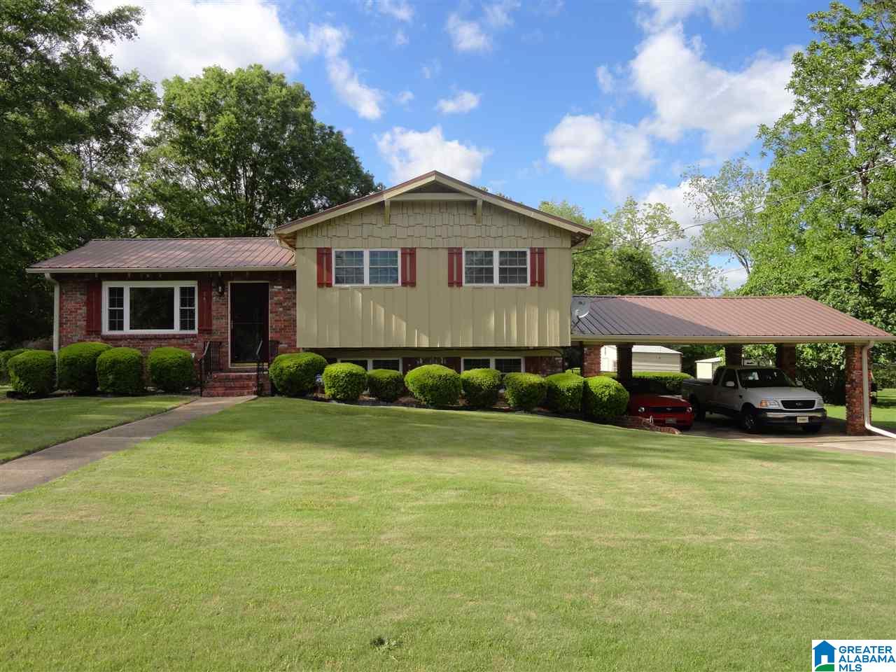912 Longview Circle Adamsville, AL 35005 - Photo 1 of 20