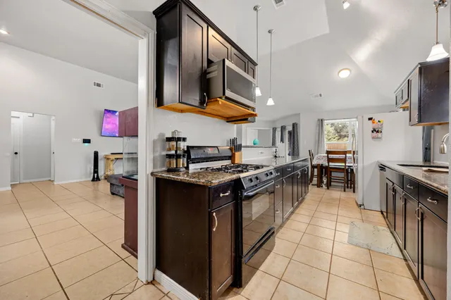 $225,000 | 8730 Pines Pl Drive, Humble, TX 77346