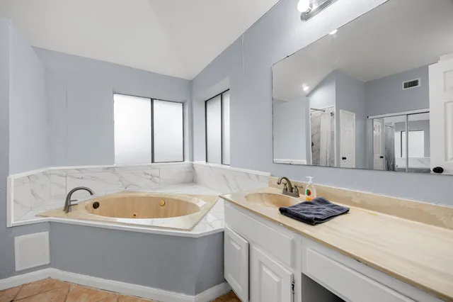 $225,000 | 8730 Pines Pl Drive, Humble, TX 77346