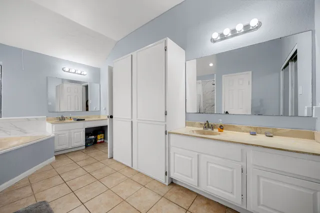 $225,000 | 8730 Pines Pl Drive, Humble, TX 77346