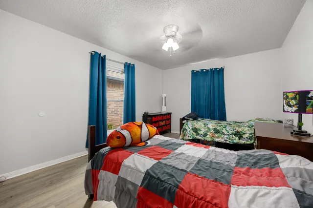 $225,000 | 8730 Pines Pl Drive, Humble, TX 77346