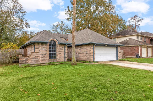$225,000 | 8730 Pines Pl Drive, Humble, TX 77346