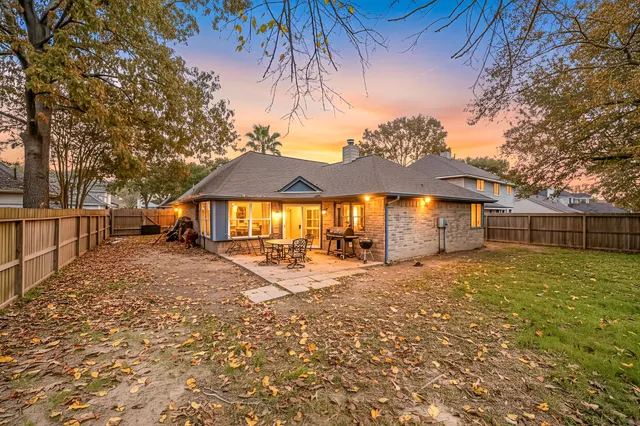 $225,000 | 8730 Pines Pl Drive, Humble, TX 77346