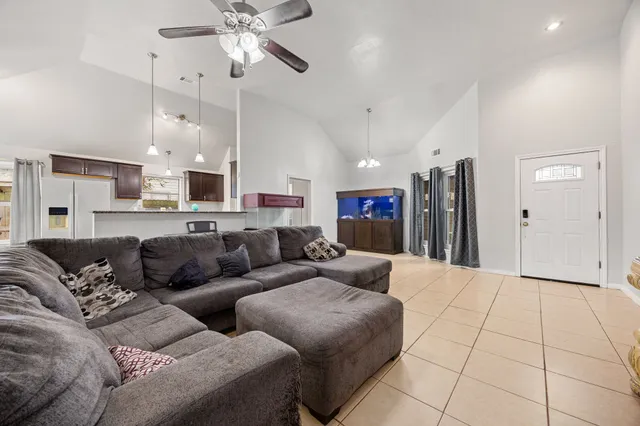 $225,000 | 8730 Pines Pl Drive, Humble, TX 77346