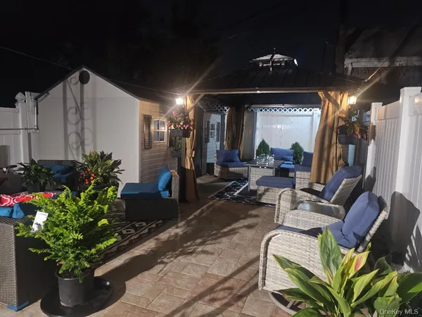 $699,999 | 153-12 111th Road | Jamaica