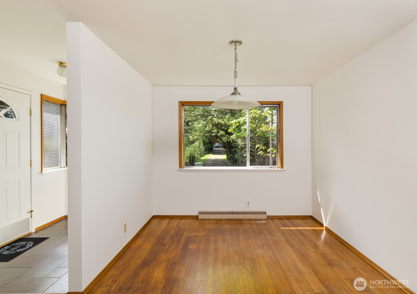 5114 South Ruggles Street Seattle, WA 98178 - Photo 11 of 22 Gallery Image 11