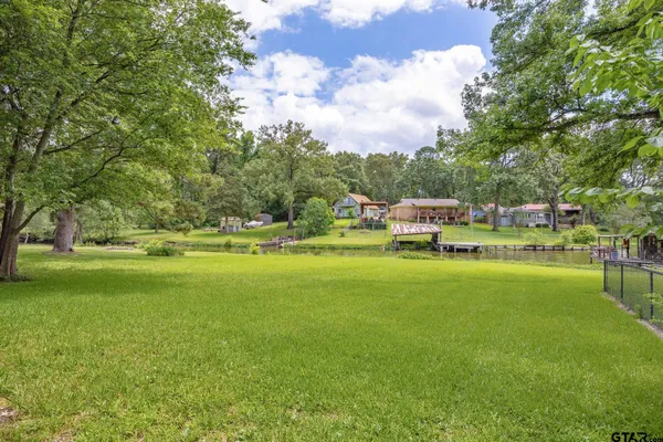 $130,000 | 17418 Lakeview Drive, Flint, TX 75762