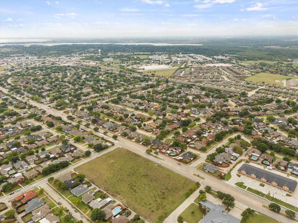 6700 Rowlett Road Rowlett, TX 75089 - Photo 16 of 24 an aerial view of residential houses with outdoor space