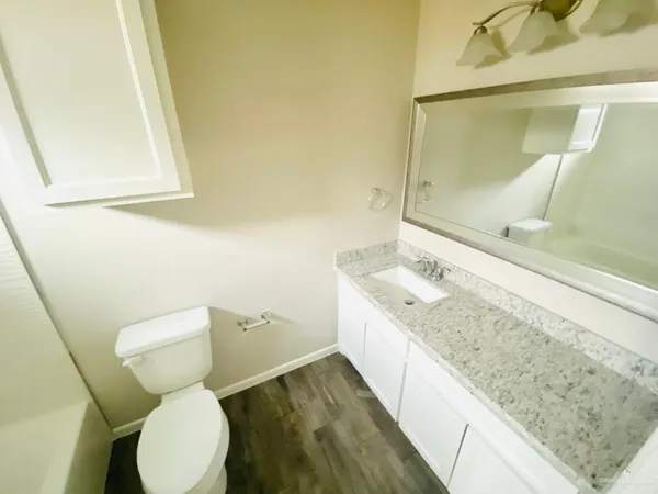 $1,075 | 904 Kentucky Street, Unit 3, Alton, TX 78573