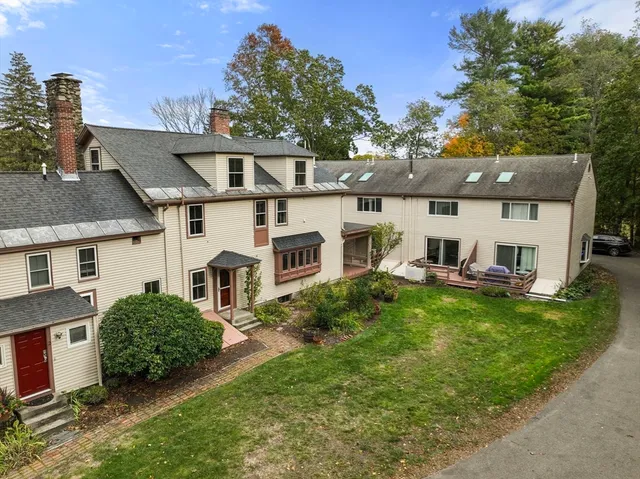 $775,000 | 324 Union Street, Unit 1, Millis, MA 02054