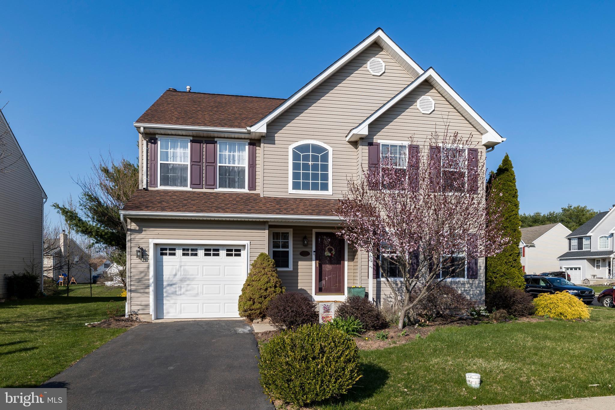 1053 Freedom Court Quakertown, PA 18951 - Photo 1 of 33