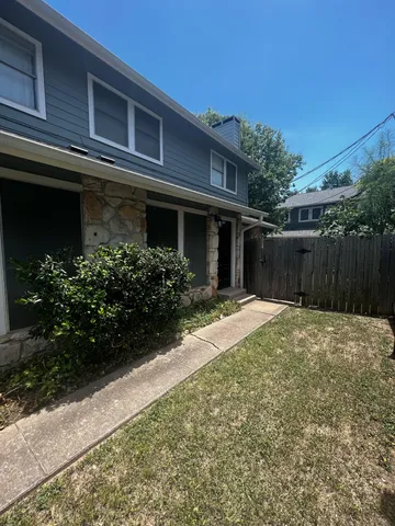 $1,825 | 1503 Allen Road, Unit B, Austin, TX 78746