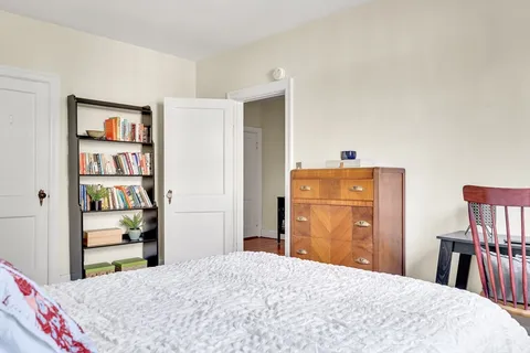 $698,000 | 393 Broadway, Unit 10, Cambridge, MA 02139