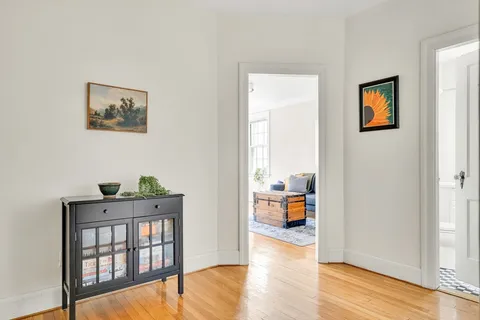 $698,000 | 393 Broadway, Unit 10, Cambridge, MA 02139